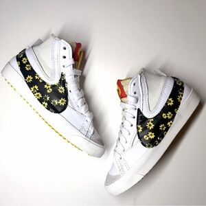 Nike Men’s Blazer Mid '77 Jumbo Sunflower Sneakers Size- 10   DQ7639 100